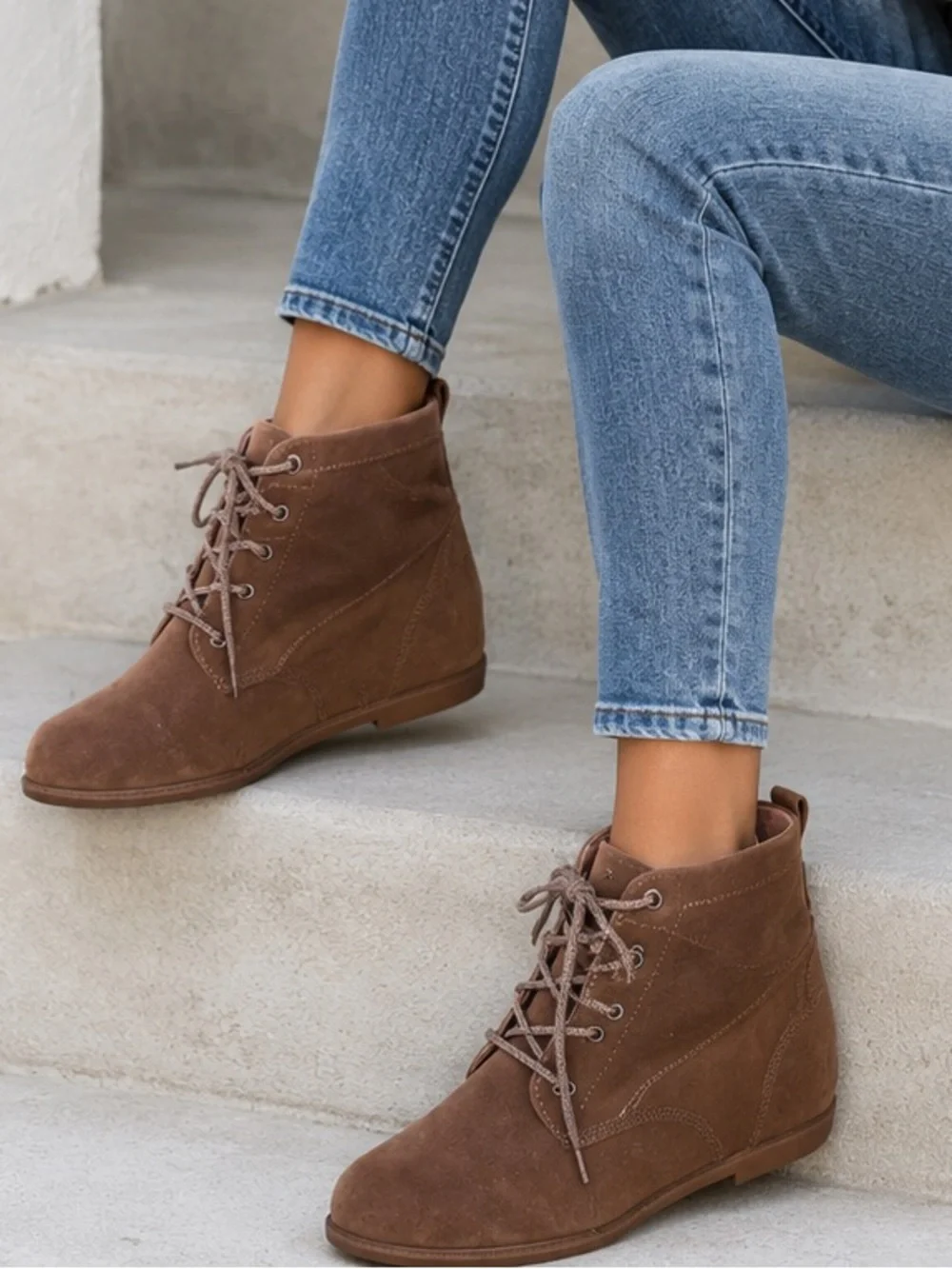 Brown Suede Chukka Lace-Up Boots Women’s Size 10 | Classic Casual Everyday Boots